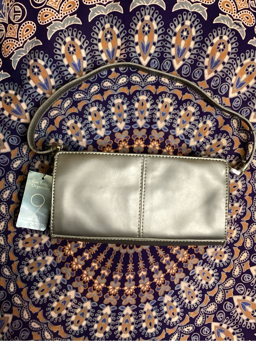 Nine West Silver/Pewter Leather Wristlet Clutch
